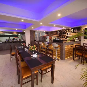 Simal Hotel